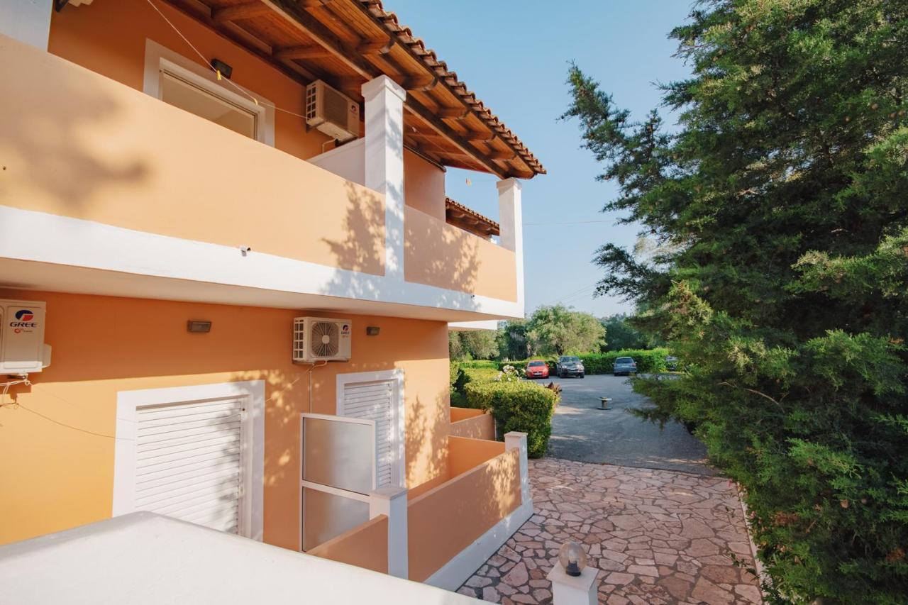 Villa Rosa Apartments Guviá Kültér fotó
