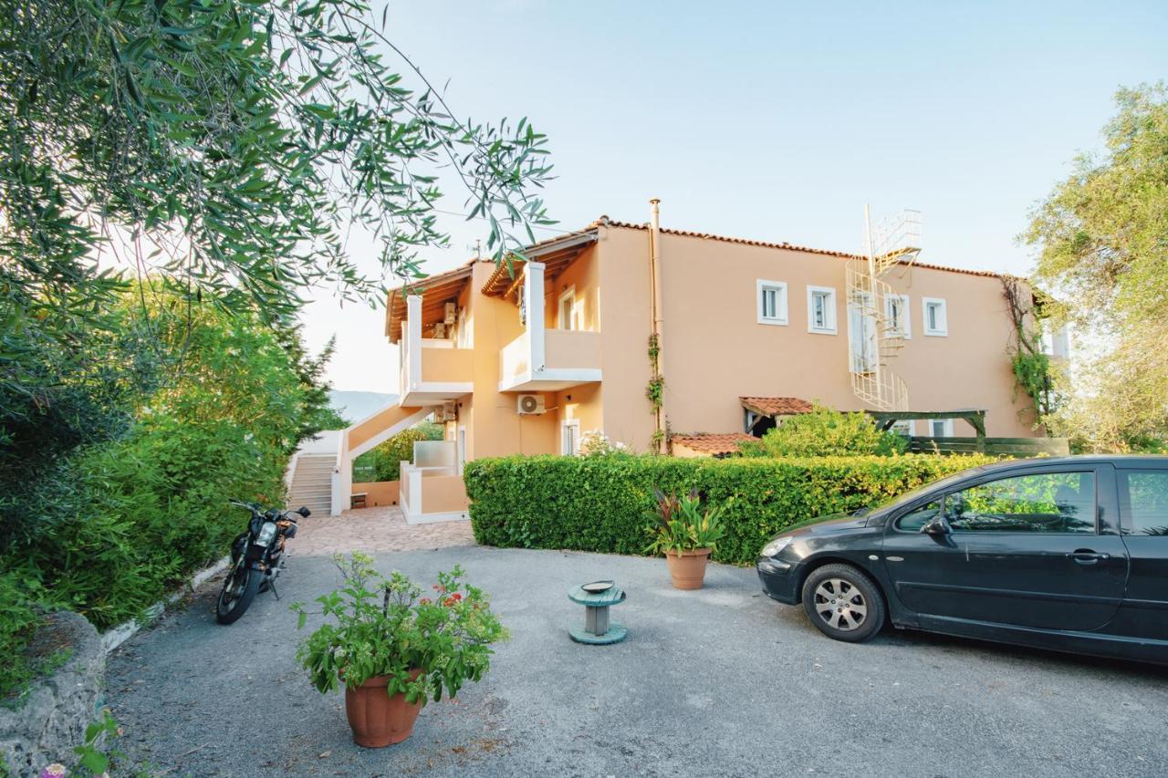 Villa Rosa Apartments Guviá Kültér fotó