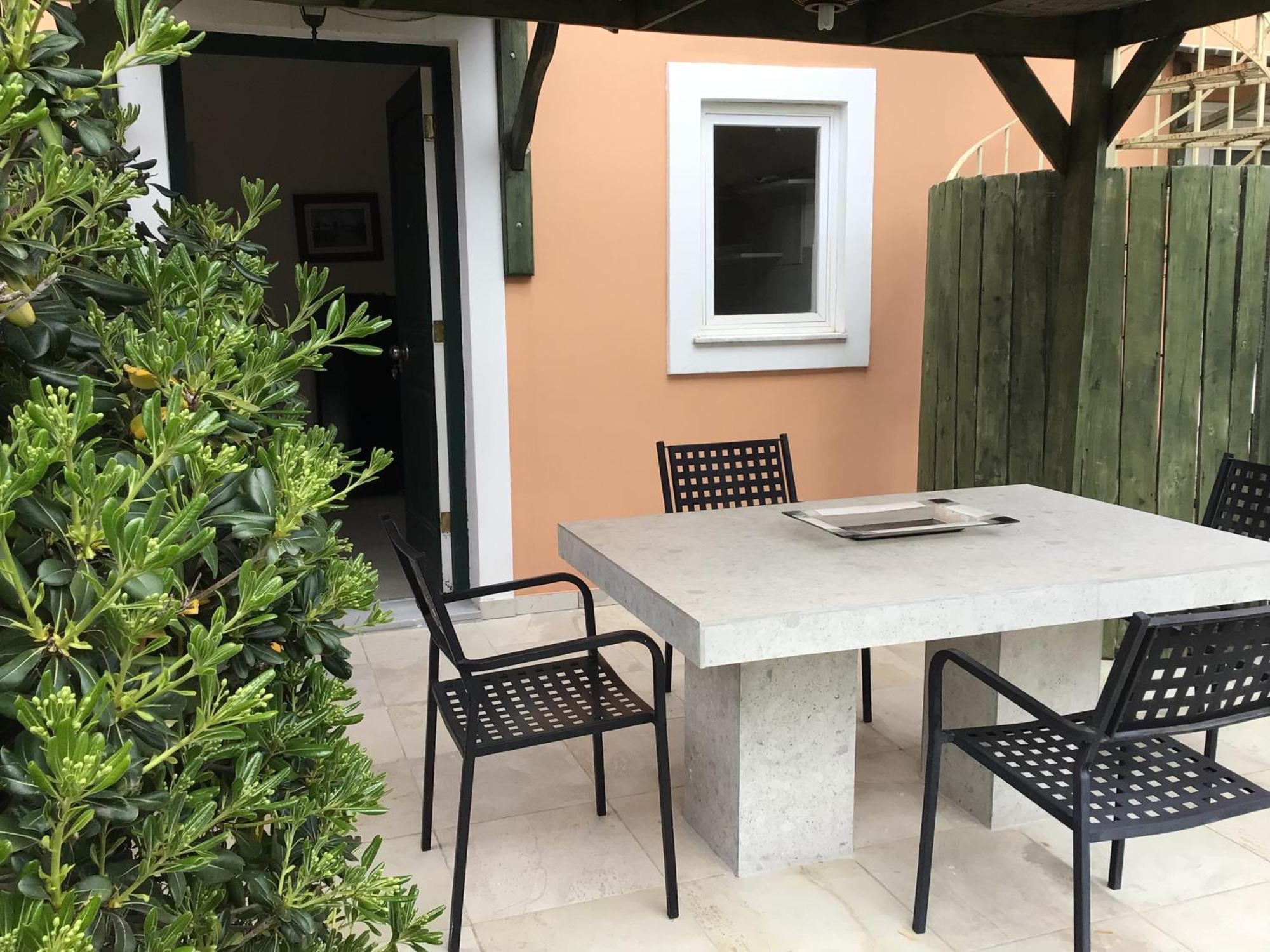Villa Rosa Apartments Guviá Kültér fotó