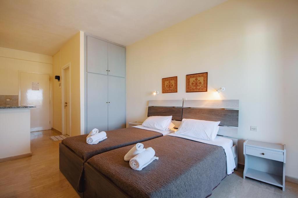 Villa Rosa Apartments Guviá Kültér fotó