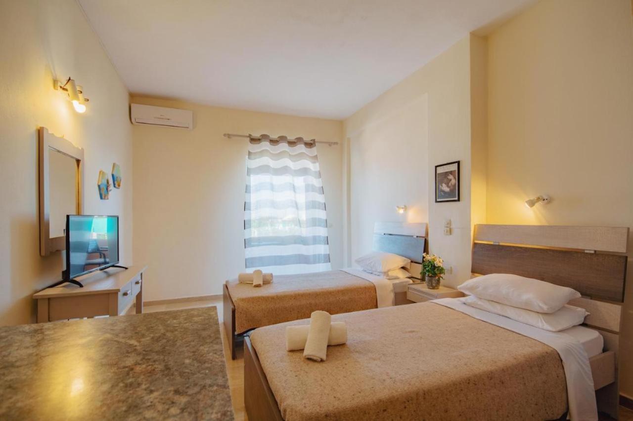 Villa Rosa Apartments Guviá Kültér fotó